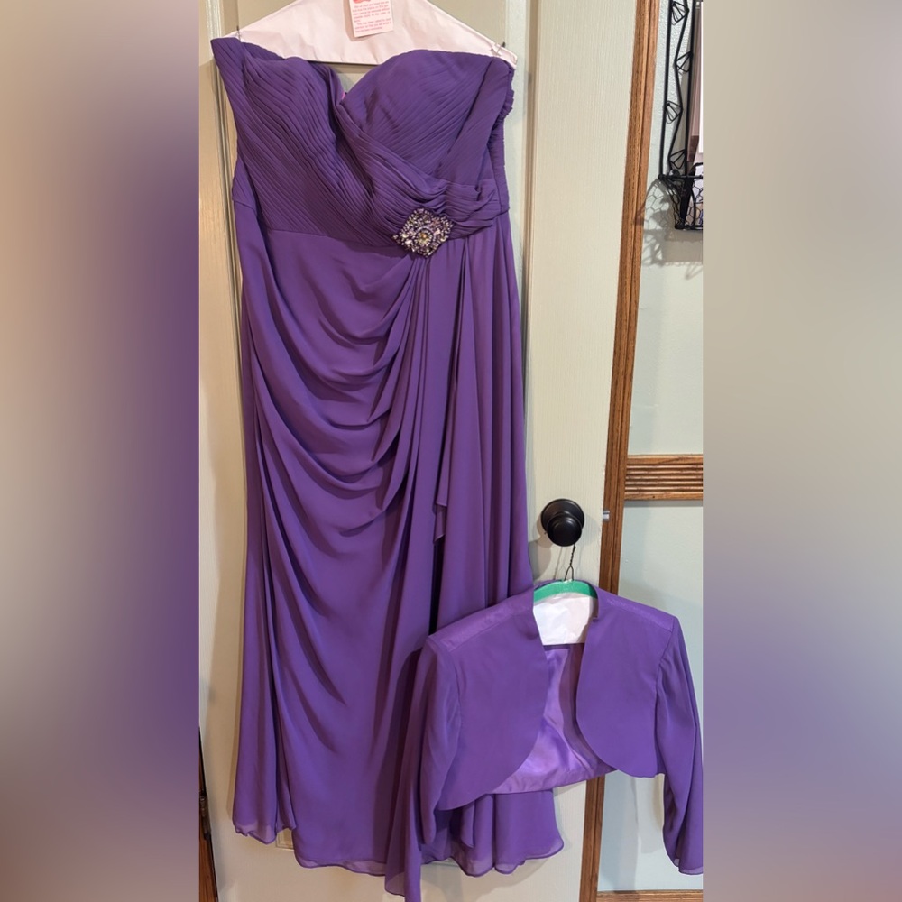 Women’s Lilac Gown